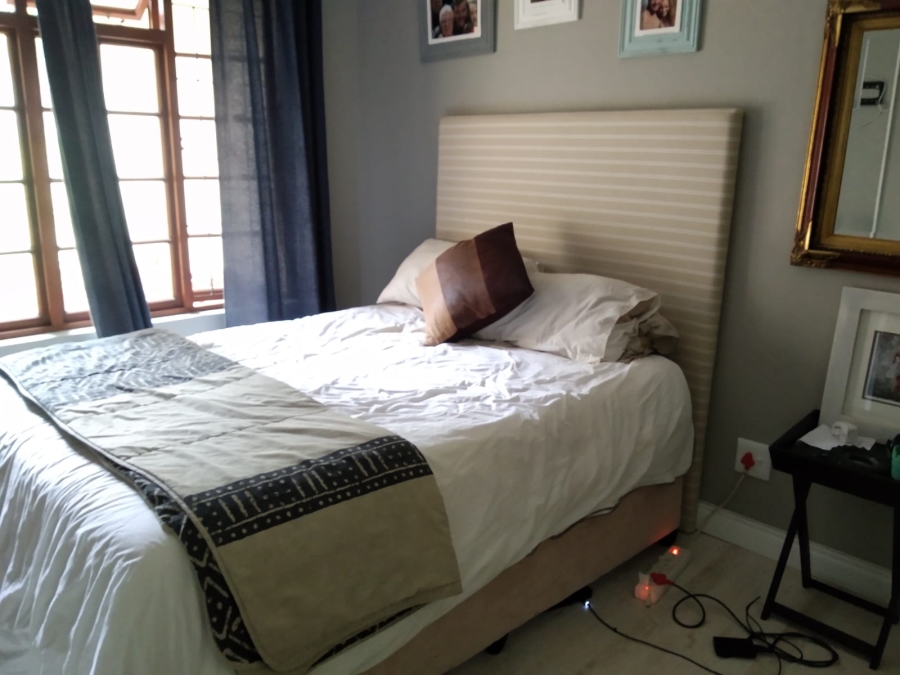 To Let 7 Bedroom Property for Rent in Dana Bay Western Cape